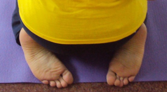 picioare vajrasana.JPG